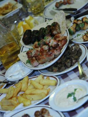 Μεζέδες στη σύγχρονη ταβέρνα, 2014.