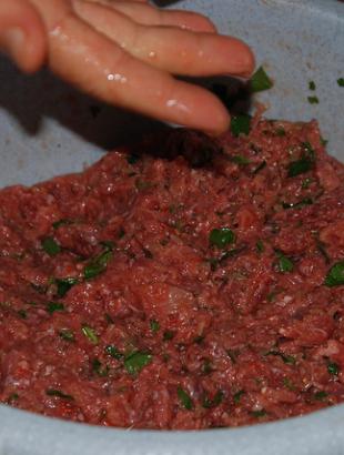 Η γέμιση είναι έτοιμη. &lt;br/&gt; Πηγή: Γ. Γρούτας.