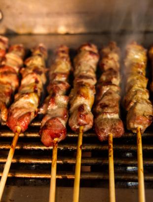 Σουβλάκια-επαγγελματικό ψήσιμο. 2014. &lt;br/&gt; Πηγή: Μαρία Γεωργίου.