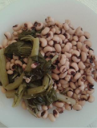 Λουβιά με λάχανα.