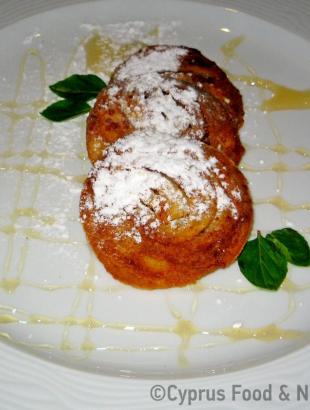 Μικρές μηλόπιττες τυλιχτές (Μαγειρεύω Κυπριακά 2013).