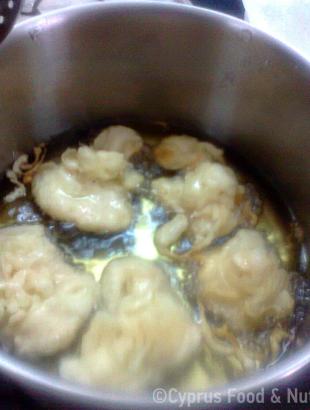 Ξεροτήανα κατά το τηγάνισμα.