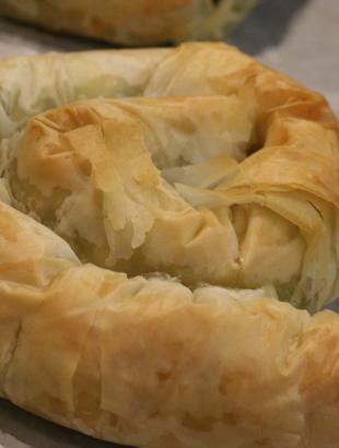 Σπαναχόπιττα τυλιχτή, μικρή. &lt;br/&gt; Πηγή: Jessica and Lon Binder, https://www.flickr.com/photos/lonbinder/3234405544/