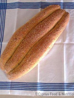 Κουλούρι με τρεις λωρίδες.