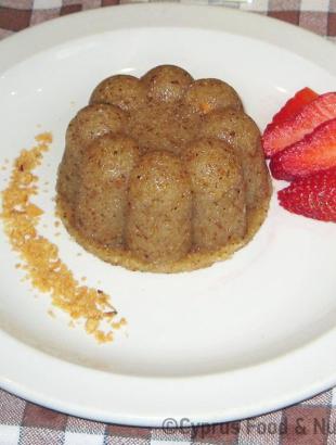 Χαλουβάς με αμύγδαλα (Μαγειρεύω Κυπριακά 2013). &lt;br/&gt; Πηγή: Στάλω Λαζάρου.