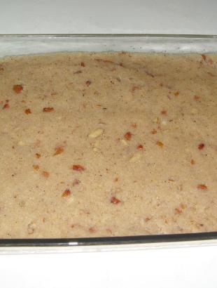 Χαλουβάς κατσαρόλας, με αμύγδαλα.Πηγή: Έλενα Χρίστου Μάκη, 2011.