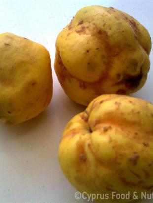 Κυδώνια. &lt;br/&gt; Πηγή: Στάλω Λαζάρου.