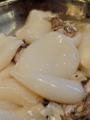 Σουπιές άψητες, καθαρισμένες.