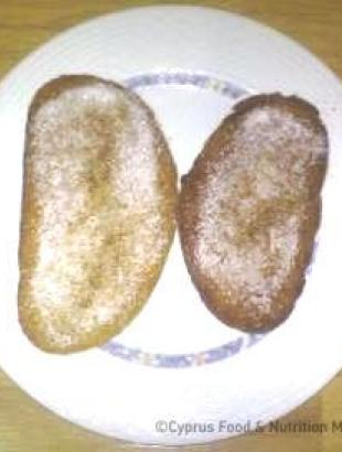 Κατσούρες με ζάχαρη και κανέλα. &lt;br/&gt; Πηγή: Χριστιάνα Παρπούνα.