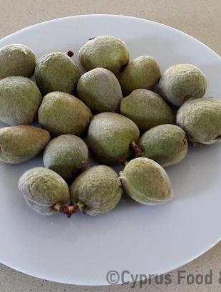 Αμύγδαλα (αθάσια). &lt;br/&gt; Πηγή: Στάλω Λαζάρου.