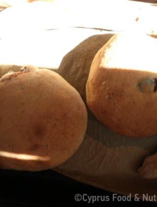 7. Ψήνουμε. &lt;br/&gt; Πηγή: Ζηνοβία Χαραλάμπους