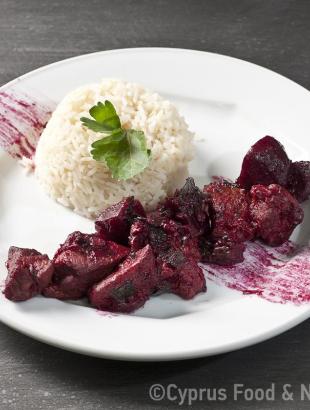 Παντζάρια με χοιρινό, σερβιρισμένα με ρύζι (Μαγειρεύω Κυπριακά 2015).