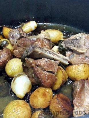 Καουρμάς Μαραθάσας, ψήσιμο στην κατσαρόλα (Μαγειρεύω Κυπριακά 2015).