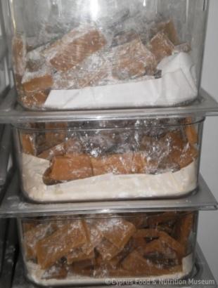 4. Τα φυλάμε στο ψυγείο.