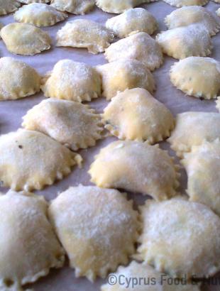 Ραβιόλες άψητες. &lt;br/&gt; Πηγή: Στάλω Λαζάρου.