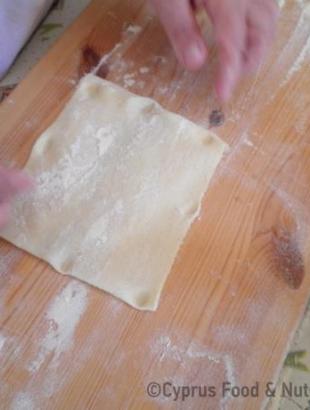 Πλάθουμε το καττιμέρι.