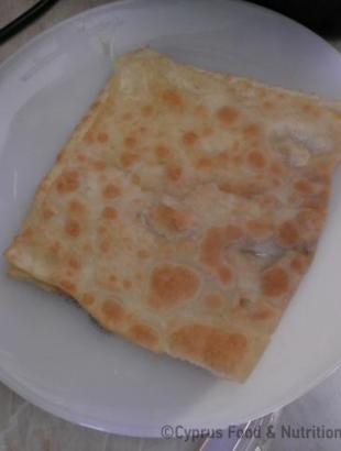 Ψήνουμε,μέχρι να ροδοκοκκινήσει και από τις δύο πλευρές.