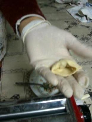 Το σχηματισμένο ζυμαρικό. Από τη συμμετοχή του Νικόλα Ευθυμίου στο διαγωνισμό Μαγειρεύω Κυπριακά 2013.