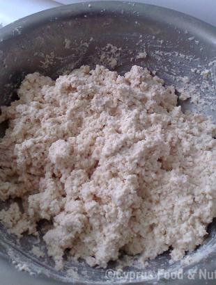 Μείγμα αναρής για γέμισμα των πουρεκιών.