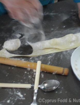 Πουρέκια με αναρή, στάδιο παρασκευής 2, Λευκωσία 9/2/2014.