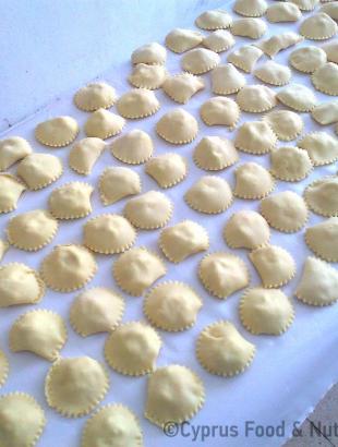 Πουρέκια άψητα. &lt;br/&gt; Πηγή: Στάλω Λαζάρου.