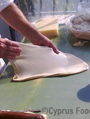 3. Το άνοιγμα του φύλλου.&lt;br/&gt; Πηγή: ©Στάλω Λαζάρου.