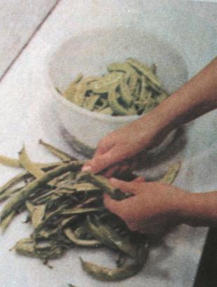 Στάδιο (β)- Προεγρασία: Κόψιμο λαχανικών