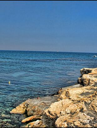 Ερασιτεχνικό ψάρεμα με καλάμι στον Κόλπο του Κυβερνήτη.