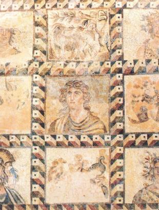 Λεπτομέρεια από το ψηφιδωτό των 'Τεσσάρων Εποχών'. Οι αγκινάρες απεικονίζονται στη μέση αριστερά (Michaelides, D. (1992) Cypriot Mosaics, Nicosia: Department of Antiquities, 24).