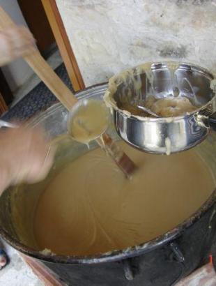 Παρασκευή παλουζέ σε χαρτζίν.