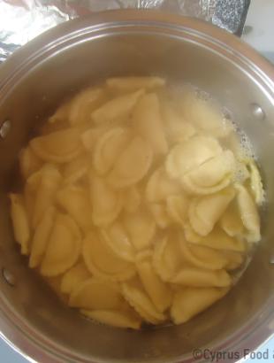 Rav(k)ioles, rav(k)iolia