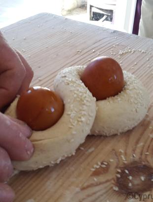 Παρασκευή αυκωτής με δύο αυγά (σχήμα 8). Λετύμπου, 2016.