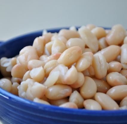 Beans with kolokíthi. <br/> Πηγή: cookbookman17, https://www.flickr.com/photos/cookbookman/5684475690