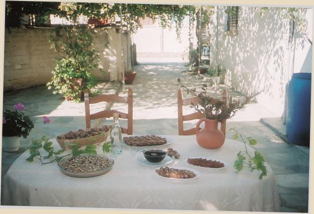 Σιουσιούκκος, ππαλουζές, κκιοφτέρι και έψημα <br/> Άδεια δημοσίευσης: Υπ. Γεωργίας.
