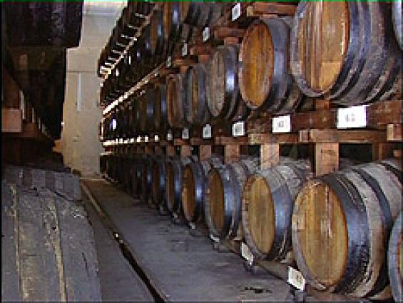 With permission from: http://www.commandariawine.com/index.php