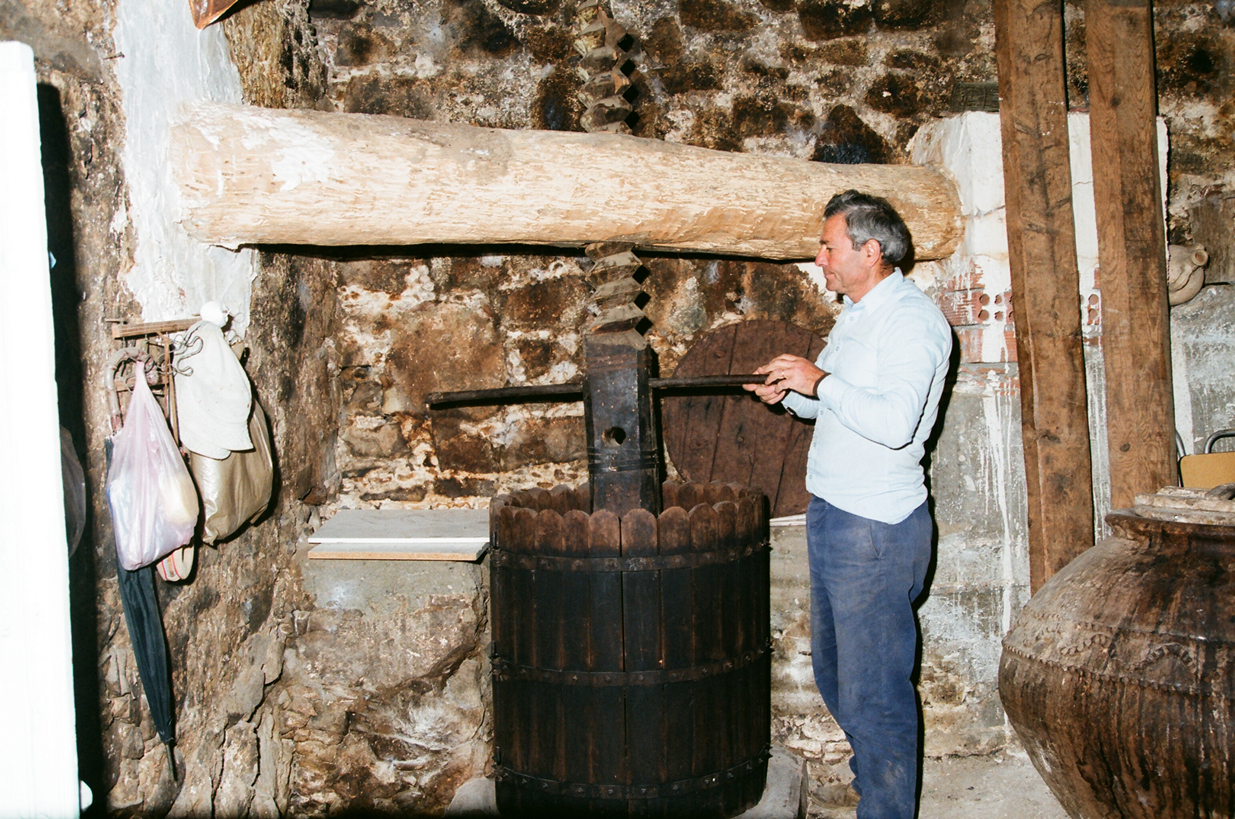 Παραδοσιακό πιεστήριο σταφυλιών. 