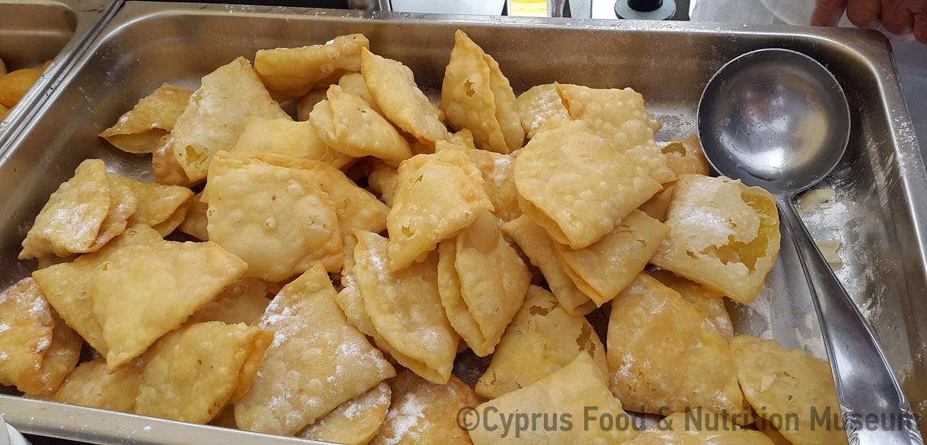 Πουρέκια της αναρής ψημένα (Μαγειρεύω Κυπριακά 2015). 